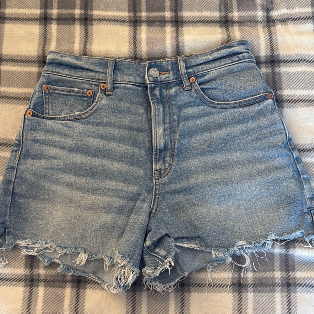 Light wash high rise denim shorts